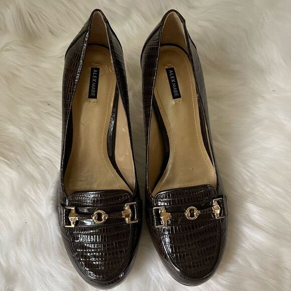 Alex Marie brown leather reptile prints 3”heels slip on with gold tone accent - Picture 3 of 10